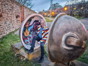 Patrick in de beroemde halve bollen van Maagdenburg