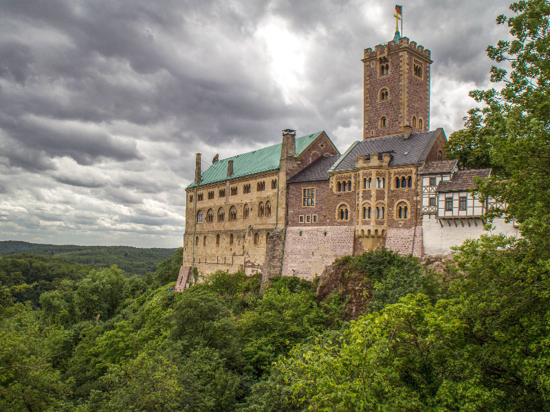 alleenstrasse-wartburg-eisenach-thuringen-800.jpg