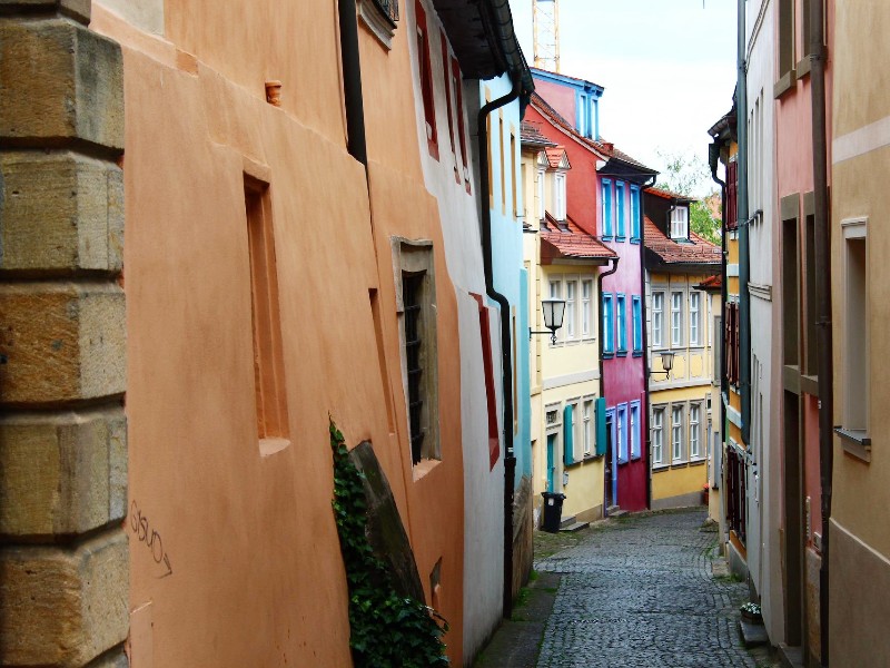 Smalle straatjes in de Altstadt van Bamberg