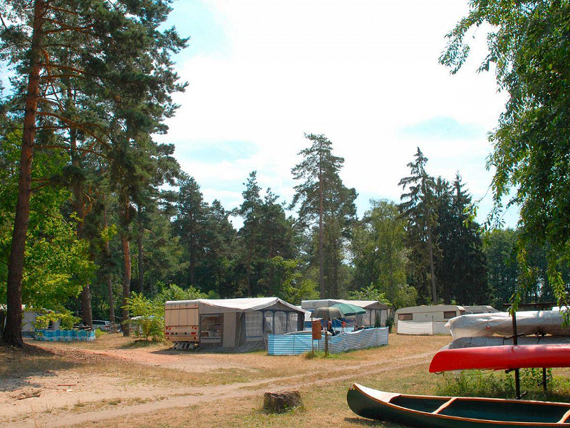 De rustige naturistencamping in het schitterende merengebied van Mecklenburg Voorpommeren