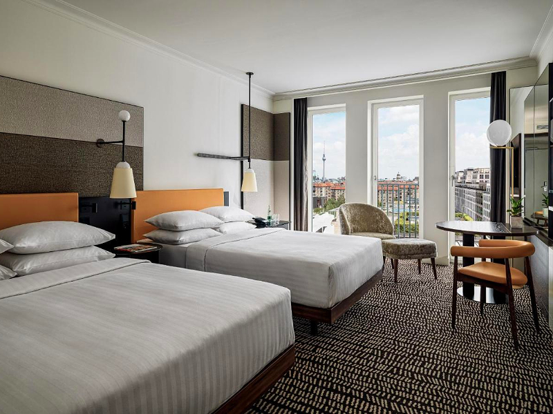 Het uitzicht op de stad vanuit de kamer van het Berlin Marriott Hotel Berlijn