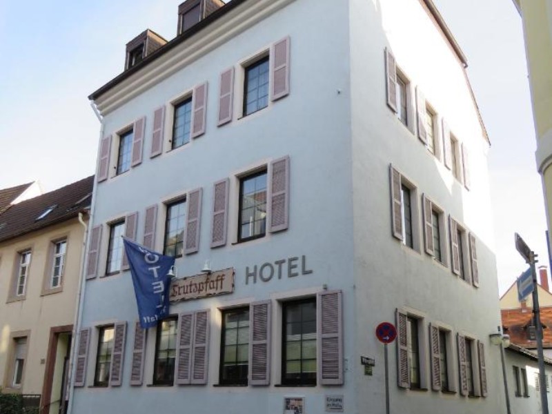 Het eenvoudige maar schone hotel Trutzpfaff in het oude centrum van Spiers. Ideaal van 1 of 2 overnachtingen.