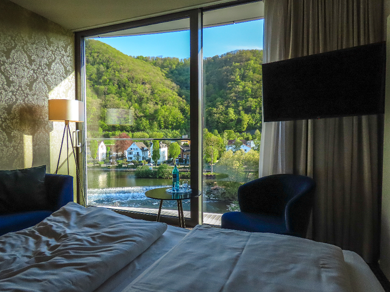 Uitzicht vanuit de slaapkamer van het Emser Therme Hotel waar Sabine verbleef tijdens haar trip naar Bad Ems