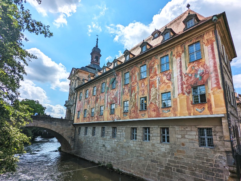 De bijzondere fresco's op het oude raadhuis van Bamberg