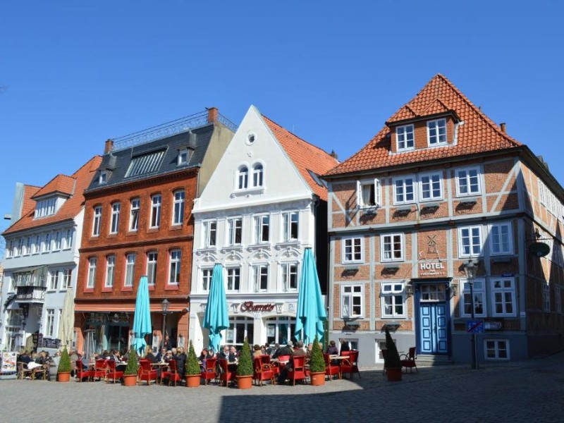 Het hotel am Fischmarkt midden in het centrum van Stade