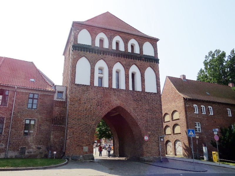 De Middeleeuwse Kniepertor van Stralsund