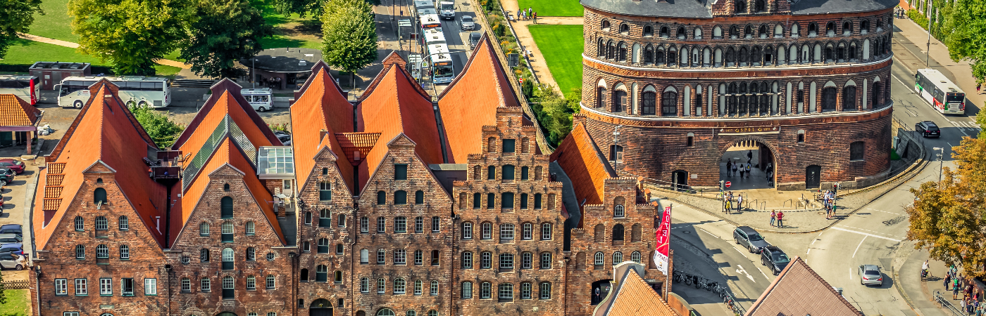 Uitzicht over Lubeck, hanzestad aan de Oostzeekust