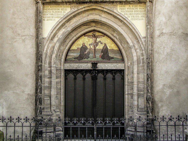 De deur met stellingen in Wittenberg