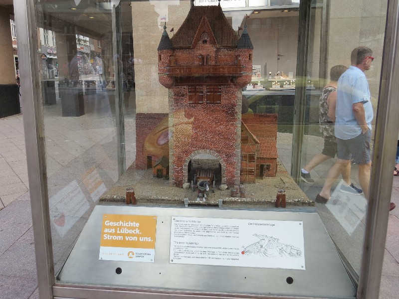 Maquette van één vande verdwenen monumenten in Lübeck