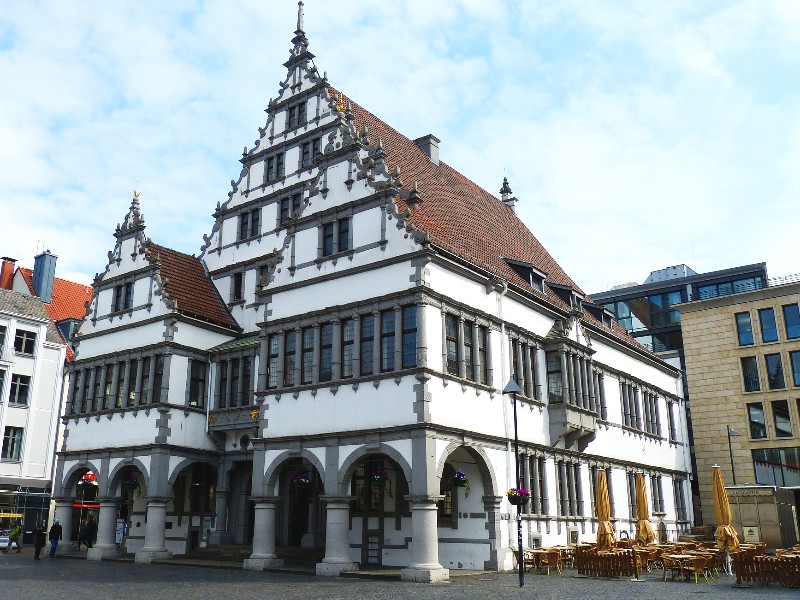 Het mooie Rathaus van Paderborn