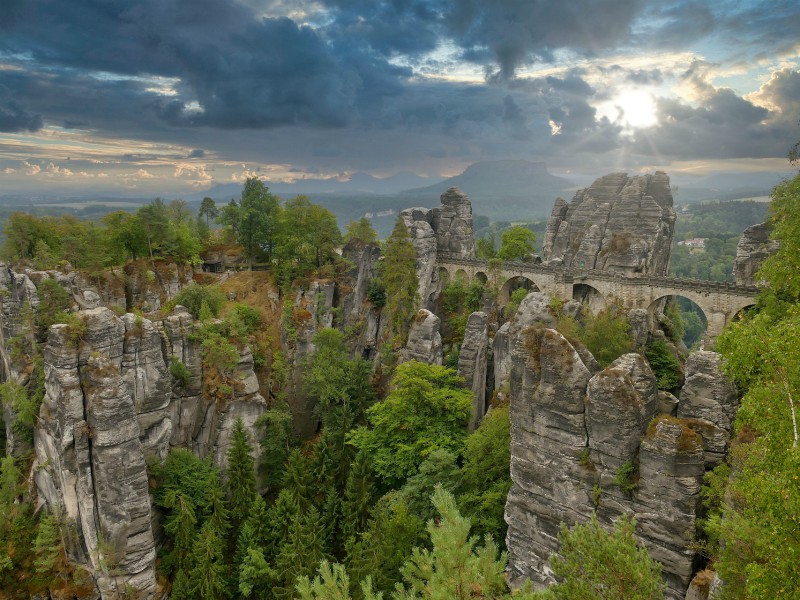 De Basteibrücke in de Sächsische Schweiz