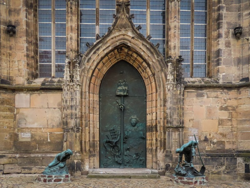 De verwoesting van Maagdenburg in beeld gebracht bij de Johanniskirche