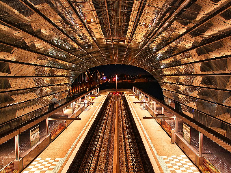 Per spoor....kedengedeng!