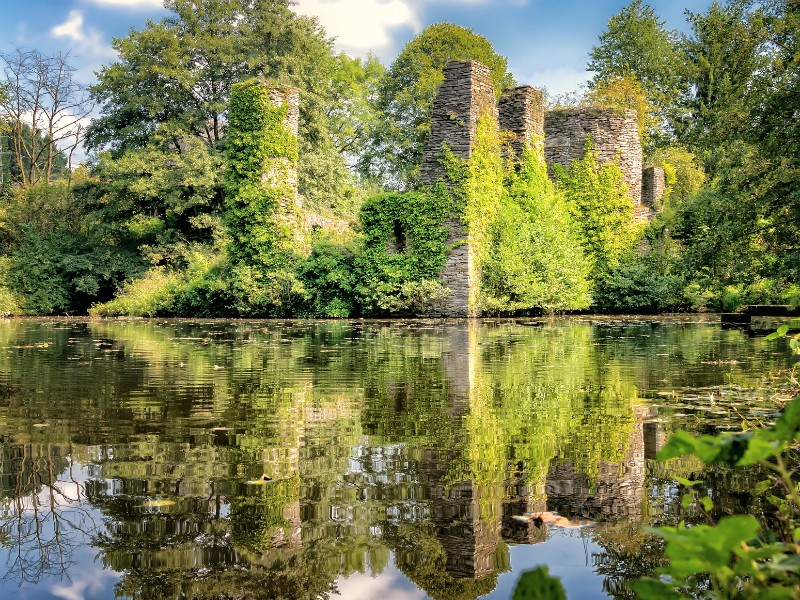 Ruïne van Burg Eibach in het Bergische Land