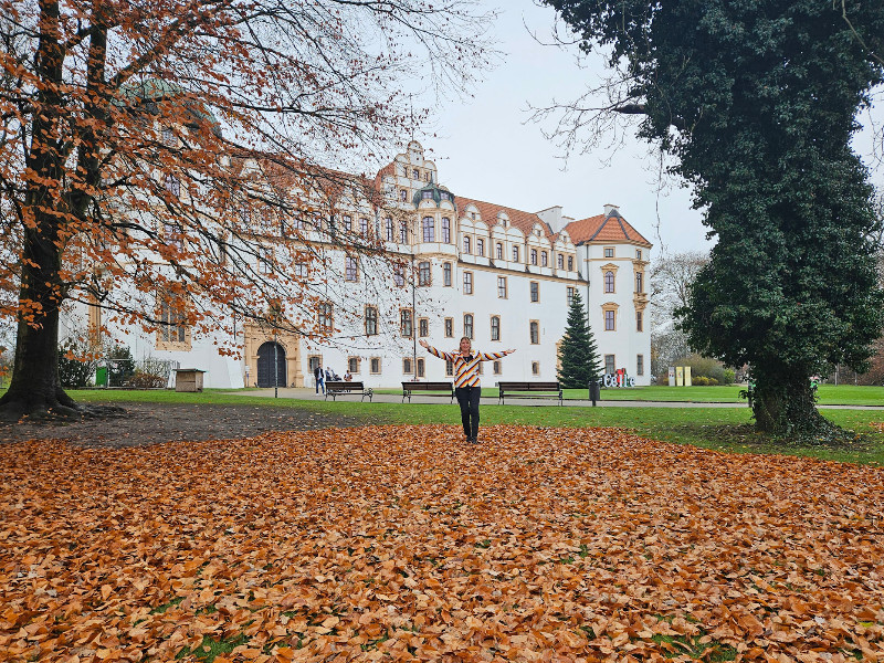 SAbine bij het kasteel in Celle