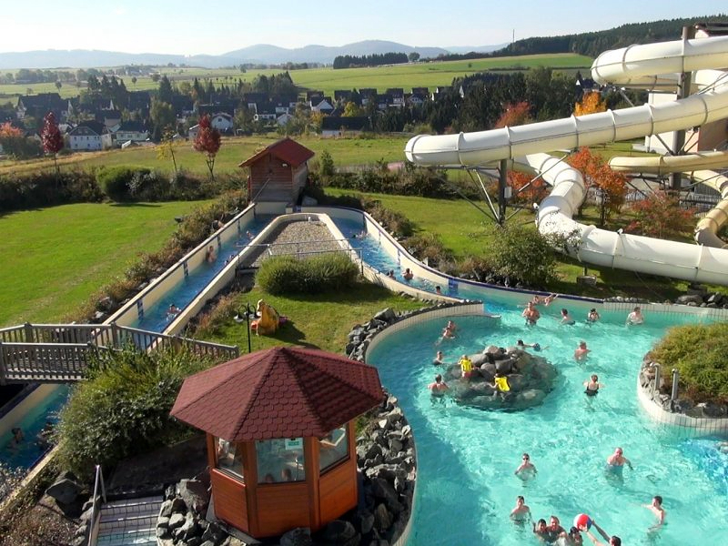 Zwembad op Center Parcs Park Hochsauerland.