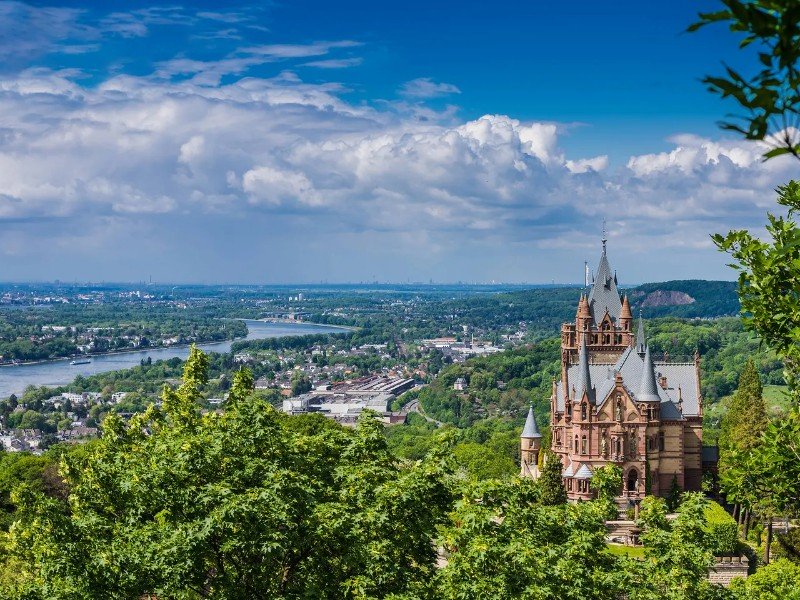 Drachenburg en Bonn langs de Rijn