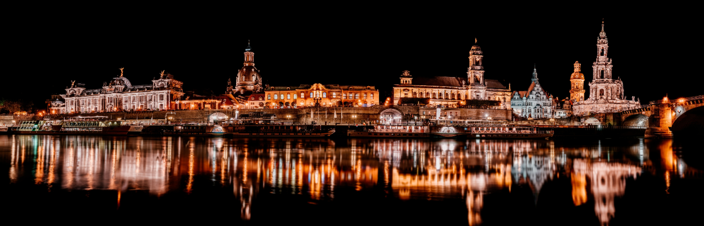 Dresden by night. Een prachtig plaatje van deze mooie stad in Oost Duitsland.
