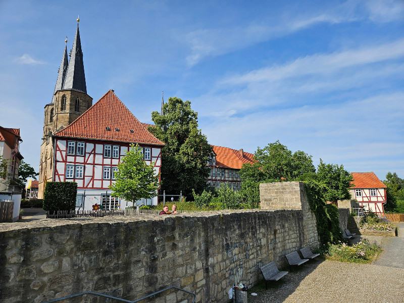 Duderstadt op zijn mooist.. Met kerk, vakwerk en stadsmuur