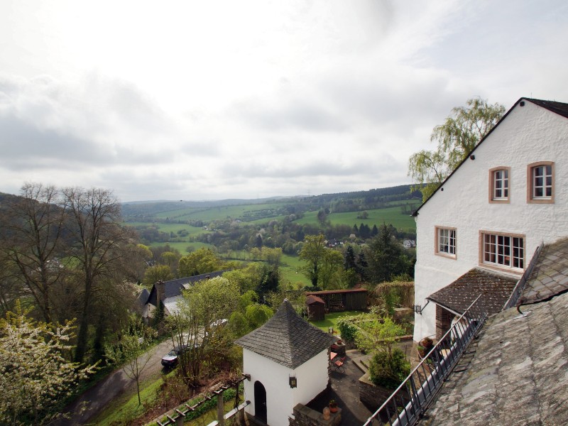 Uitzicht over de Eifel vanuit Kronenburg