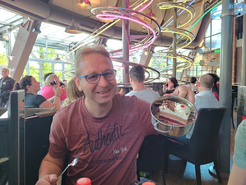 Patrick in het Foodloop restaurant