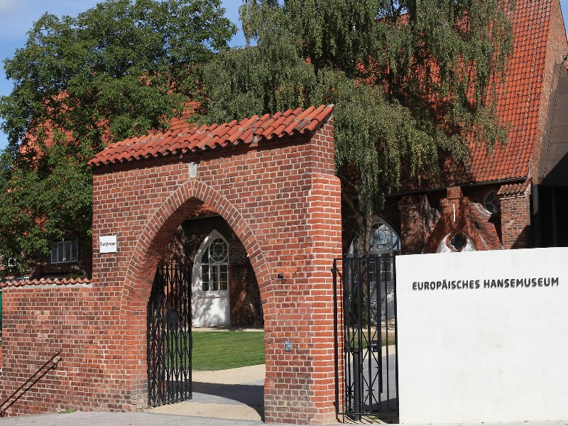 Ingang van het Europese Hanzemuseum, gevestigd in het Burgkloster van Lübeck