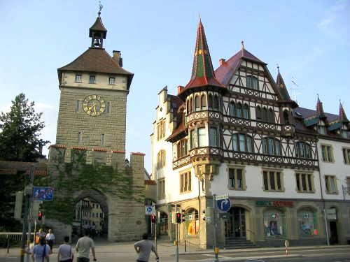 De Altstadt van Konstanz, waar deze reis start