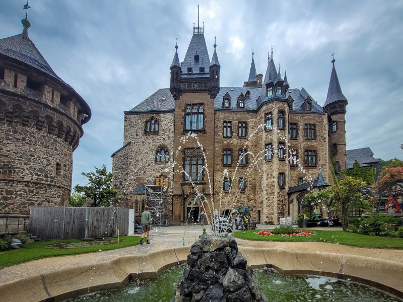 Fontein op het voorplein van Kasteel Wernigerode