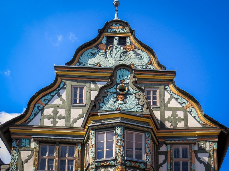 De mooie gevel van het Killingerhaus