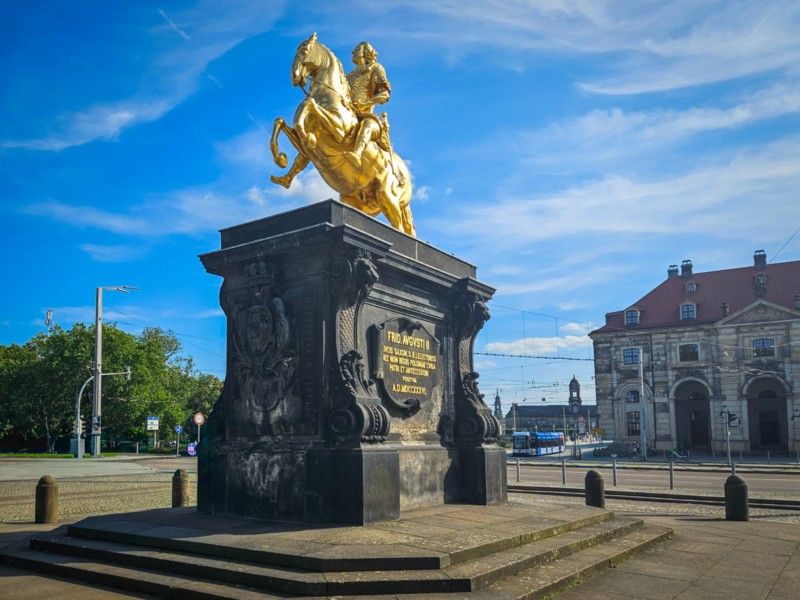 De Goldener Reiter in de Neustadt van Dresden
