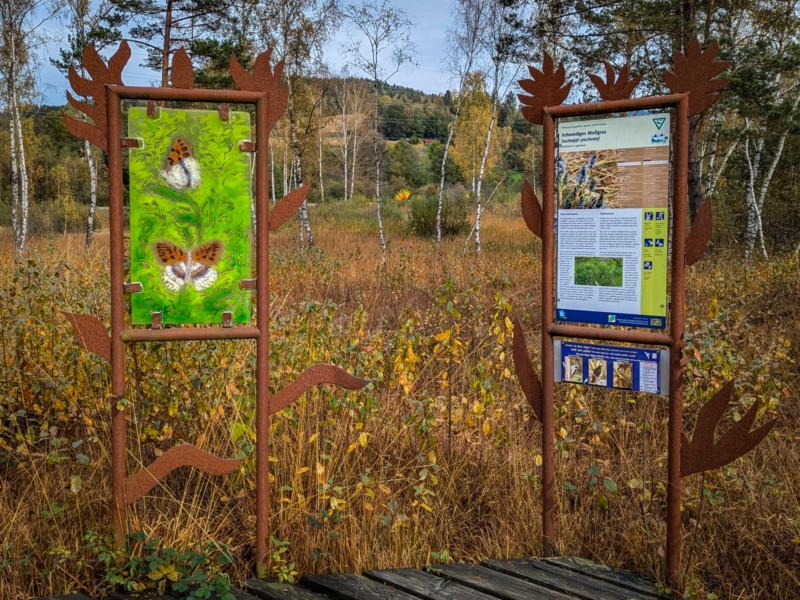 Kunstzinnige informatieborden bij het Arrach Moor