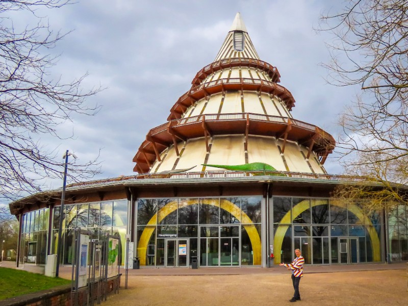 En bij de Jahrhundertturm, oftewel Milleniumtoren