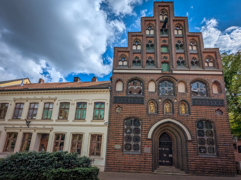 Het huis van de Kaland broederschap