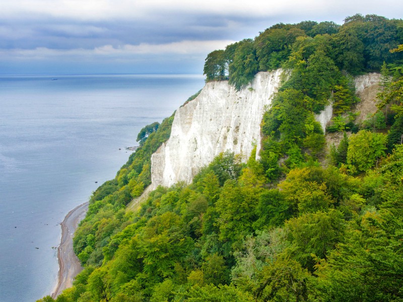 Kalkrotsen op het eiland Rügen in Mecklenburg-Voor-Pommeren