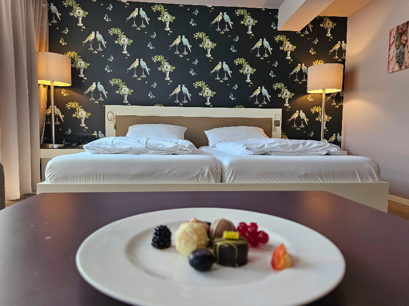 Op onze kamer lagen heerlijke bonbons als welkom bij Hotel zum Löwen in Duderstadt