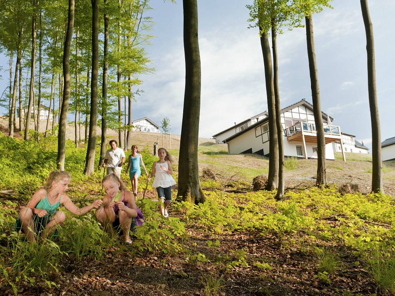 Kids spelen in de natuur