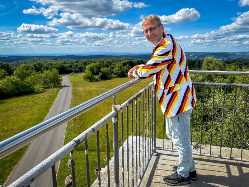 Patrick op de Ludwig-Keller-Turm bij Dammbach