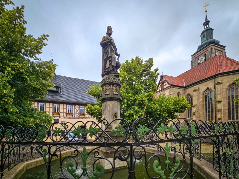 Regiomontanu op de Marktplatz in Königsberg in Bayern