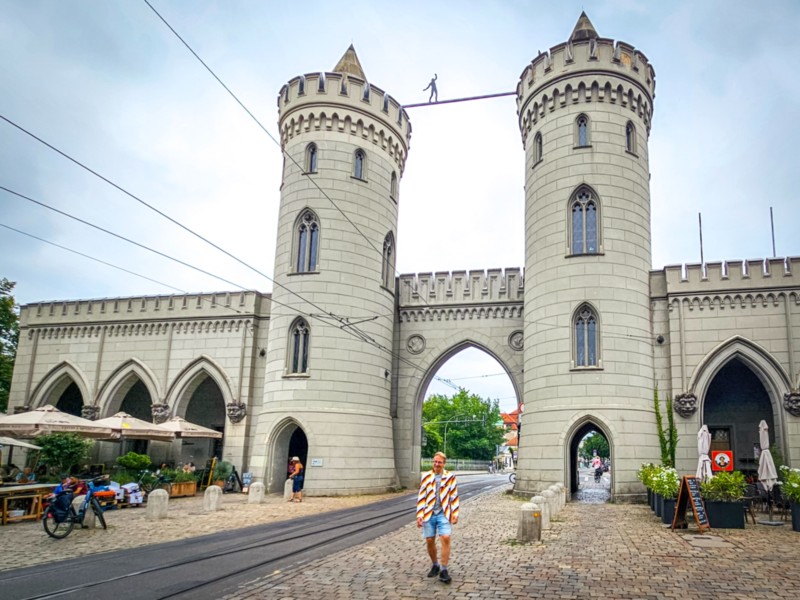 De Nauener Tor, de koorddanser is van latere datum