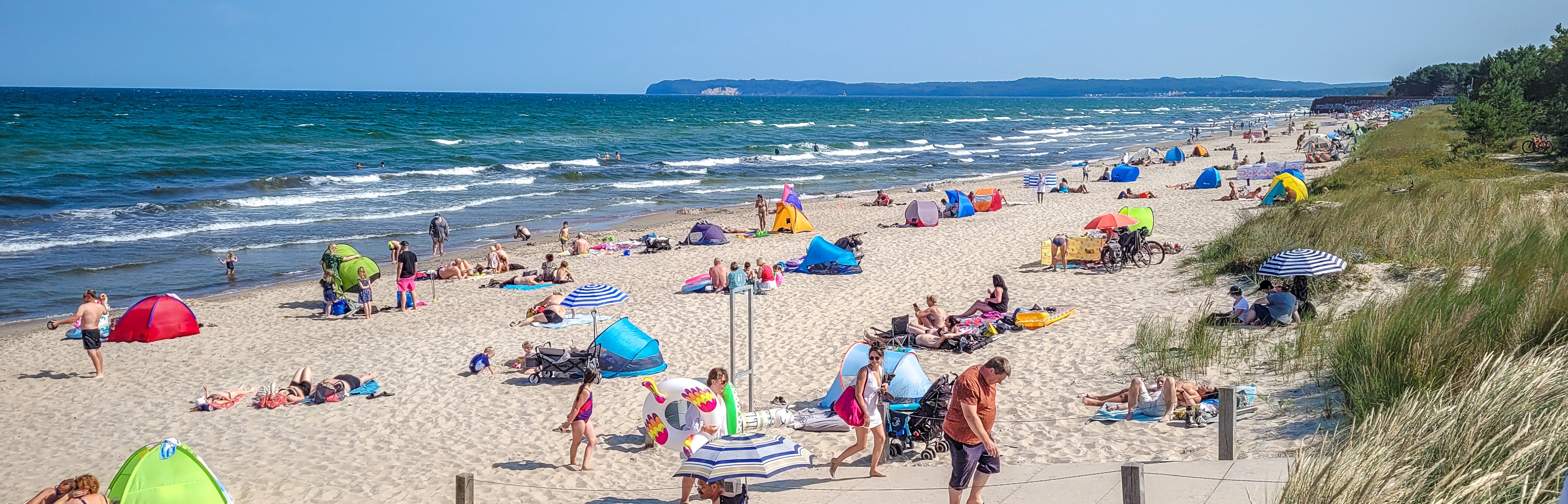 Aan de oostzeekust bij Rugen kun je niet alleen krijtrotsen vinden, maar ook heerlijke zandstranden.