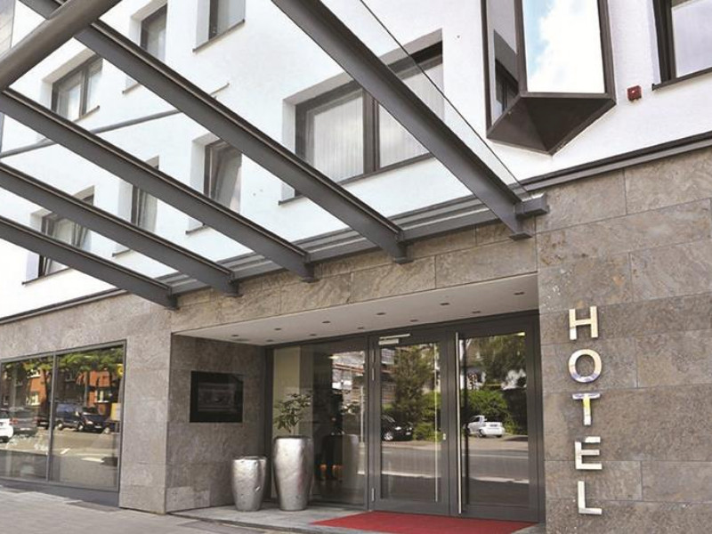 Ingang van Parkhotel Oberhausen