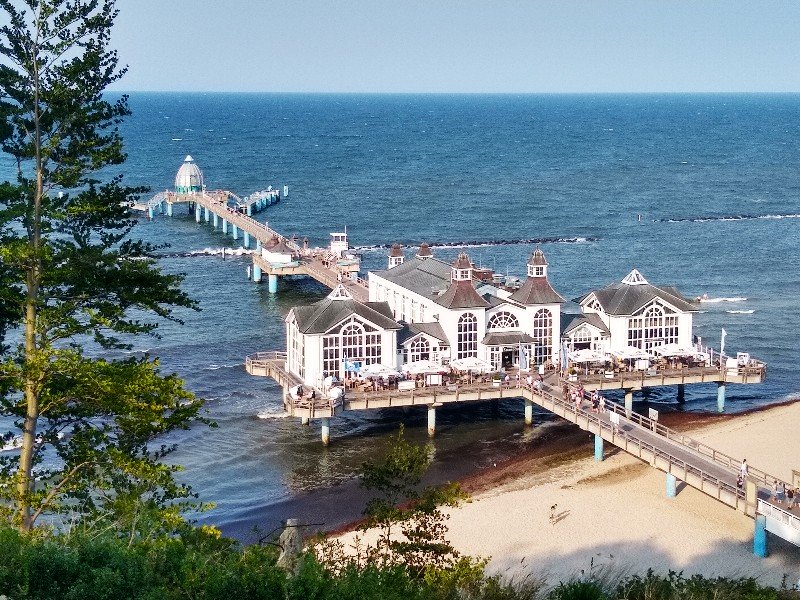 Het prachtige badhuis op de pier van Settin