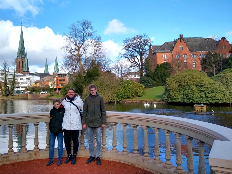 Sabine met de kinderen in Oldenburg, Nedersaksen