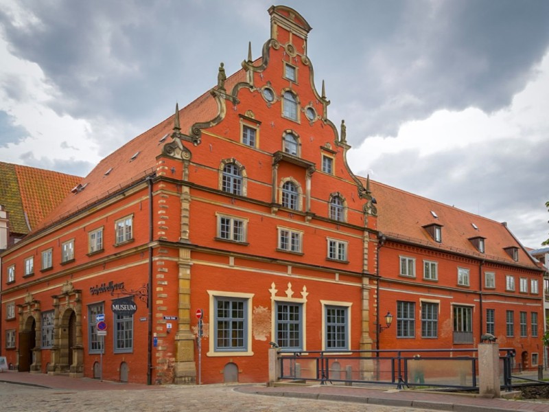 Het museum van Wismar bevindt zich in het Schabbellhaus