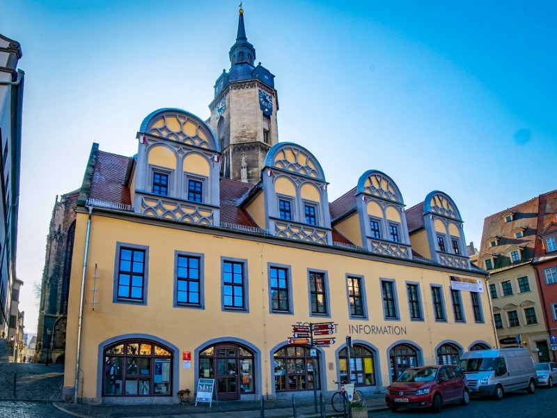 De toeristeninformatie aan de Markt in Naumburg