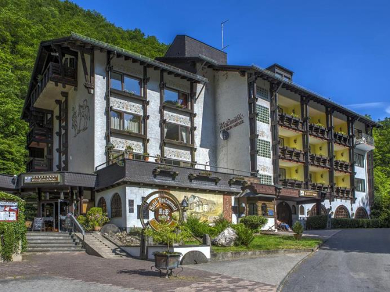 Het romantische en mooi gelegen hotel Moselromantik Weissmühle. Het hotel ligt in de Moezel, op enkele minuten rijden van het prachtige plaatsje Cochem