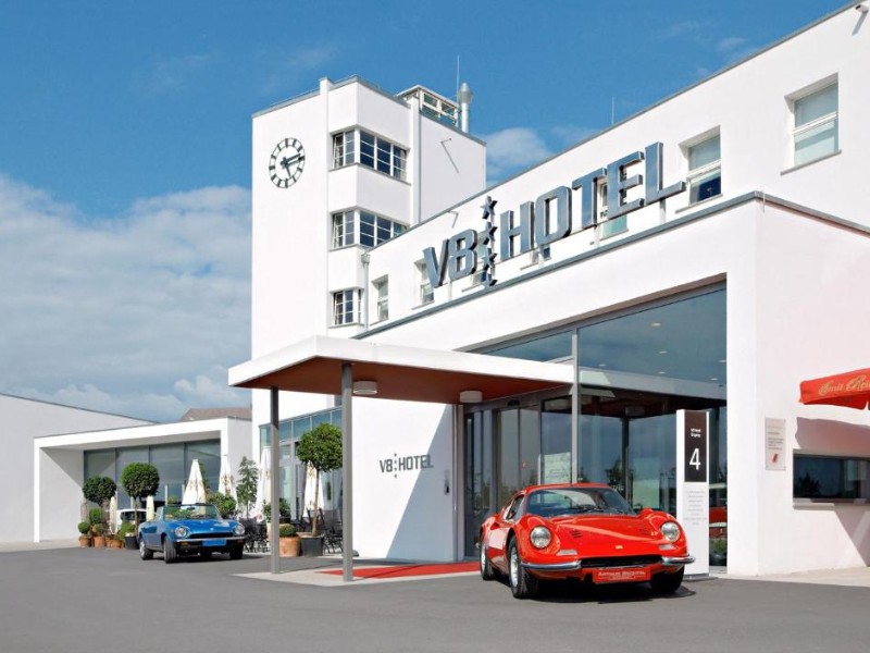 Het V8 hotel