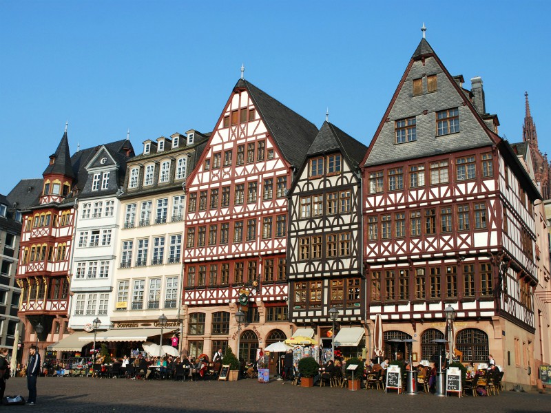 Mooie vakwerkhuizen in het centrum van Frankfurt